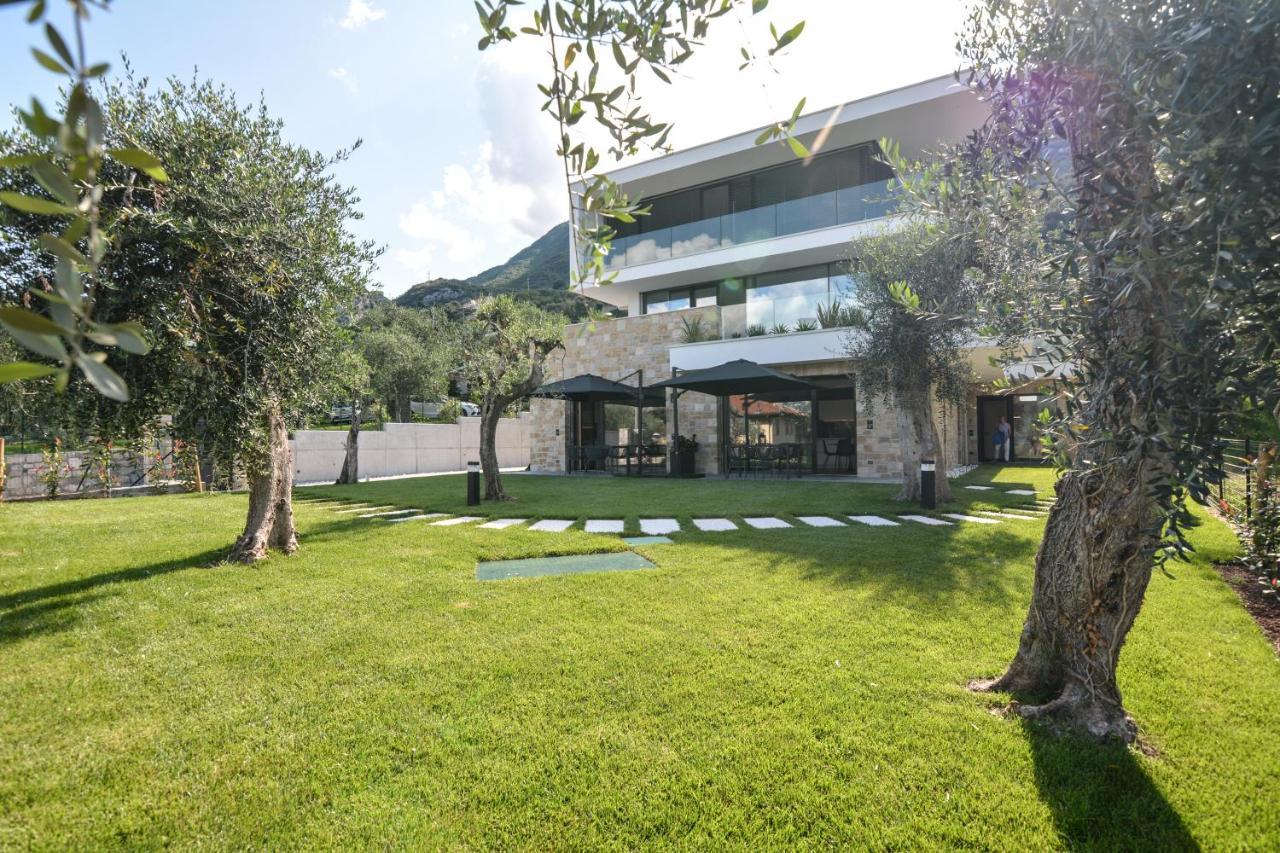 Olivo Luxury Apartments Мальчезине Экстерьер фото