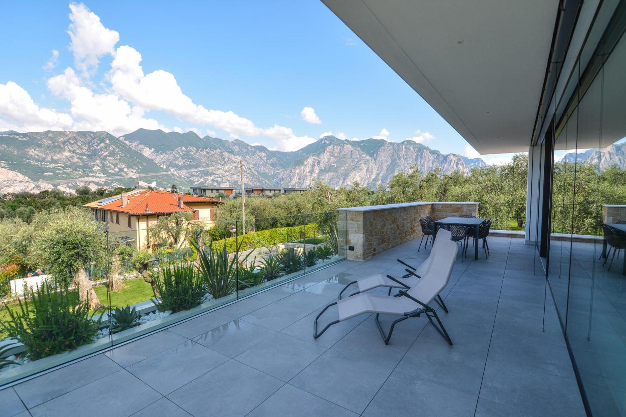 Olivo Luxury Apartments Мальчезине Экстерьер фото