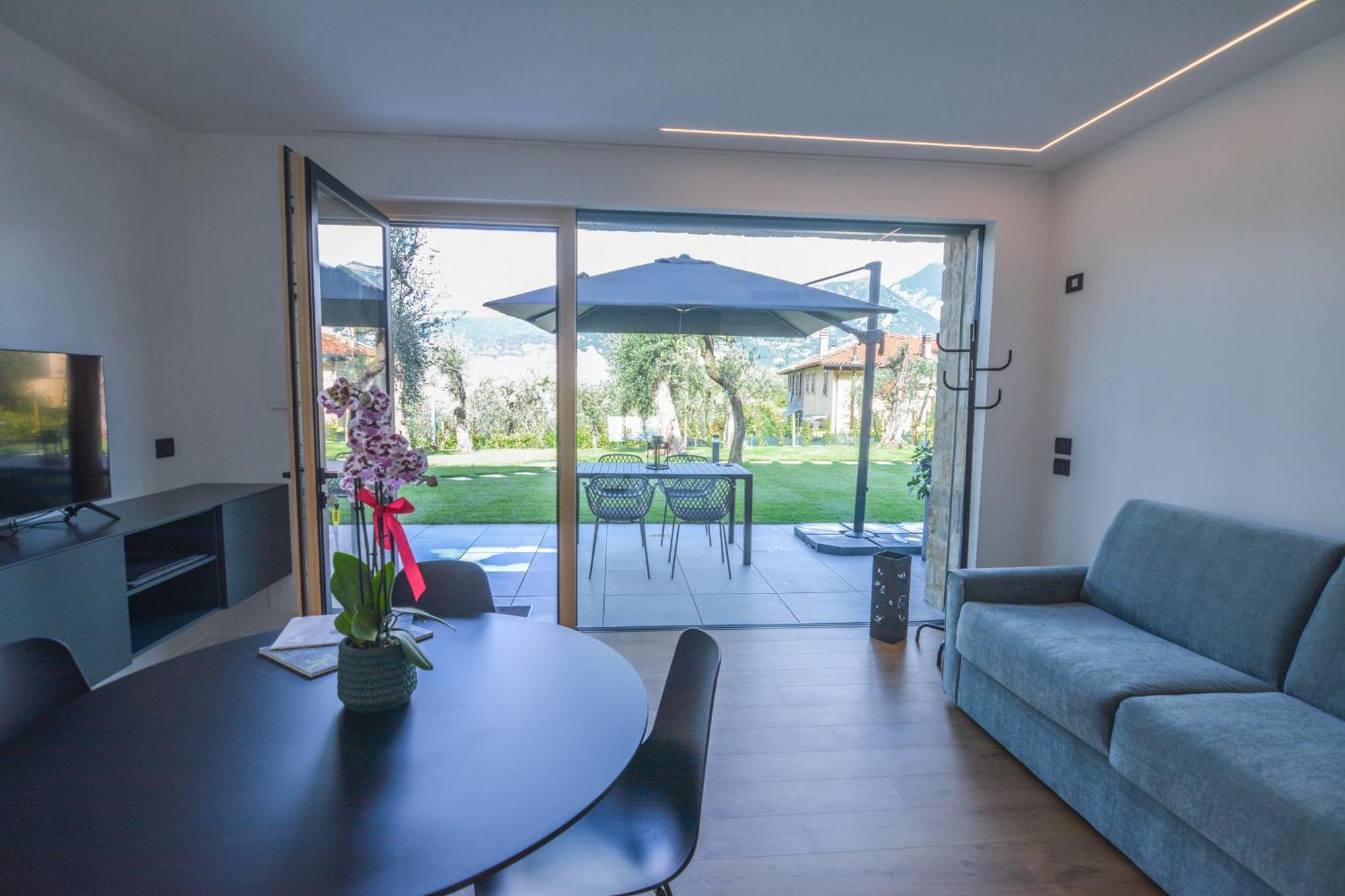 Olivo Luxury Apartments Мальчезине Экстерьер фото